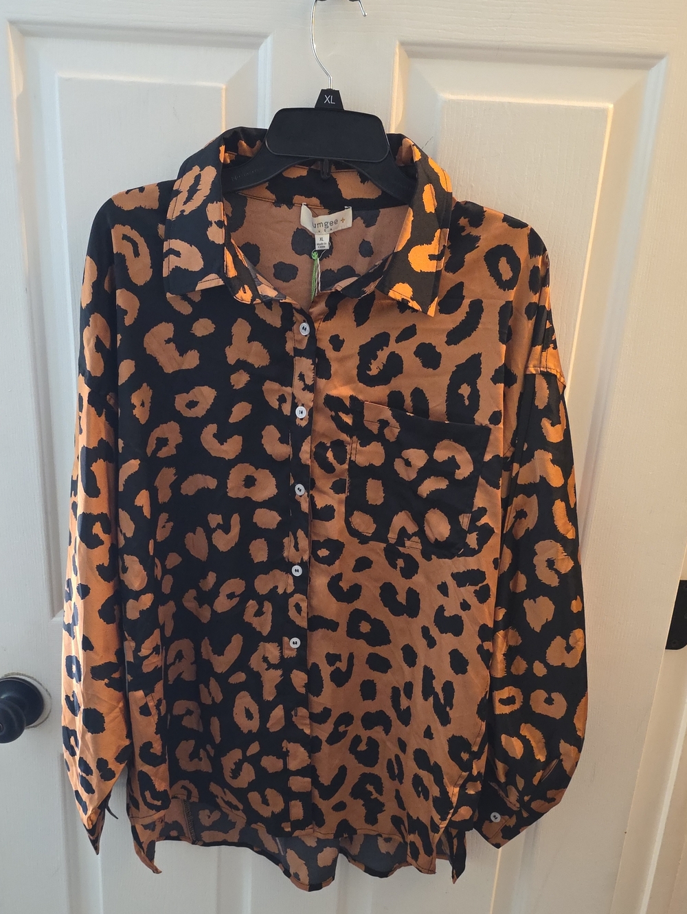 Umgee Leopard Print Button-Up Blouse in Brown and Black